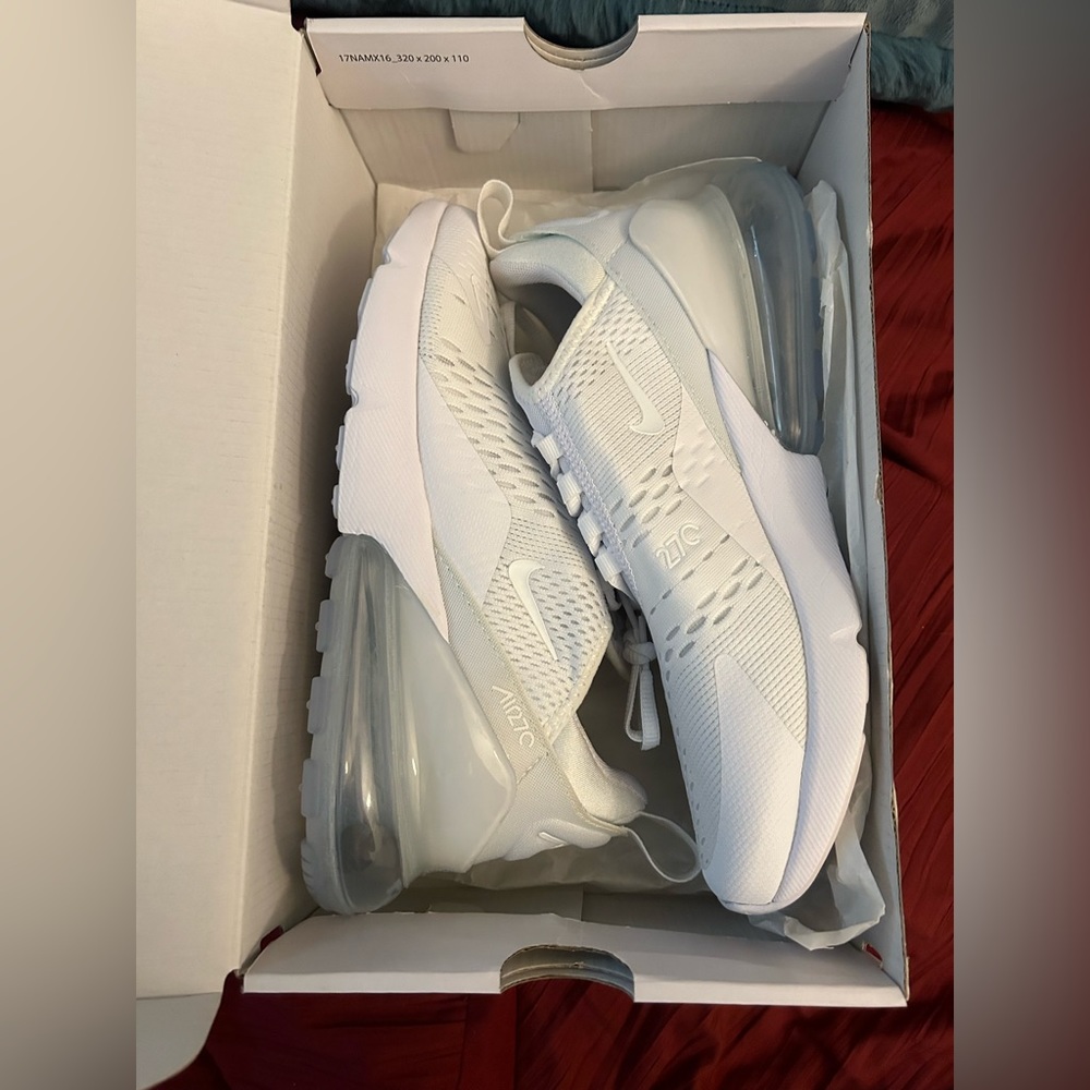 Women’s Nike air max 270